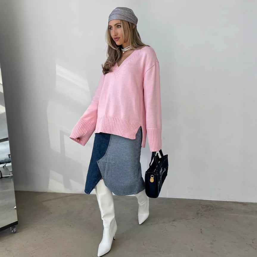 Women elegant knit sweater with V-neck and casual fit Chic & Stil