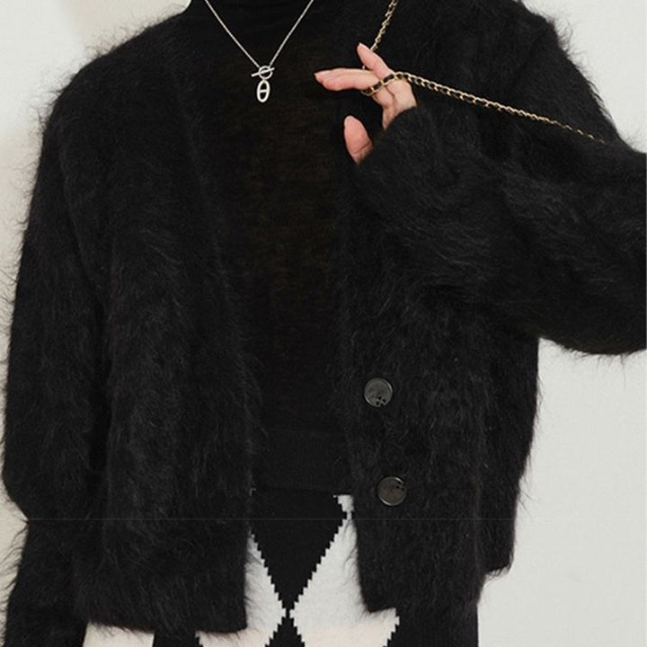Elegant knitted jacket for women with a modern fit and high collar Lune London