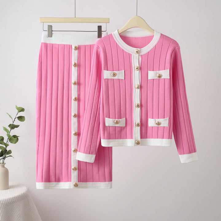 Stylish knitted set for women with decorative buttons and pockets Lune London