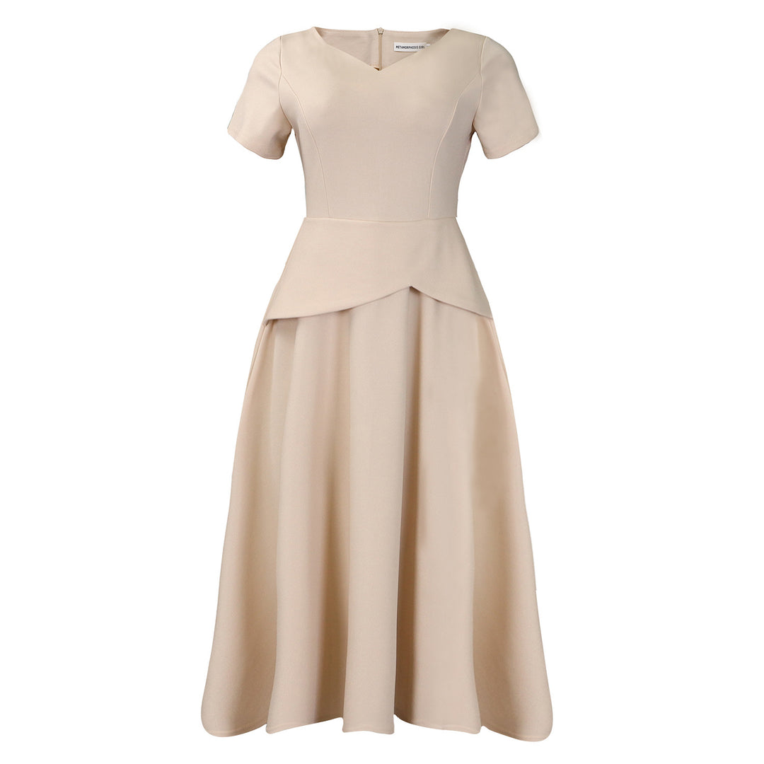 Ladies Elegant Maxi Dress with fitted top and flowy skirt Lune London