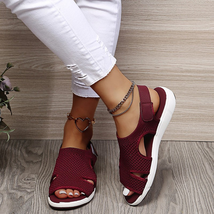 Comfortable women's sandals with breathable upper Lune London