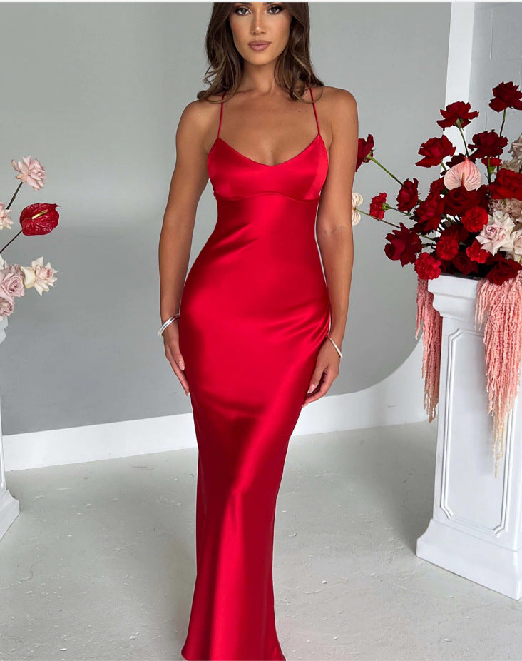 Women's elegant dress with a slim fit and strapless silhouette Lune London