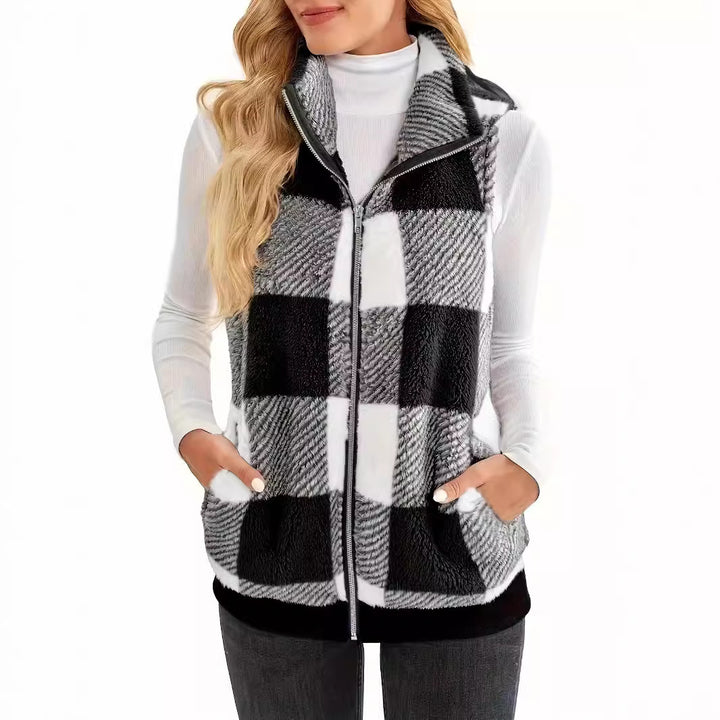 Women plaid fleece gilet with practical pockets Lune London