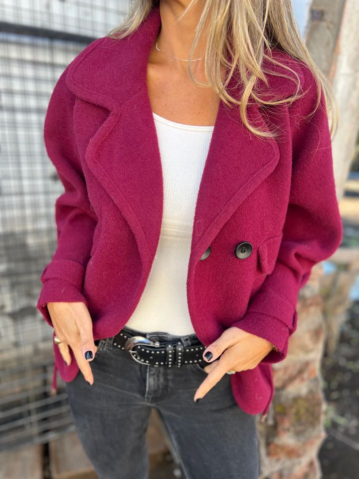 Women Oversized Casual Jacket with Stylish Collar and Button Closure Lune London