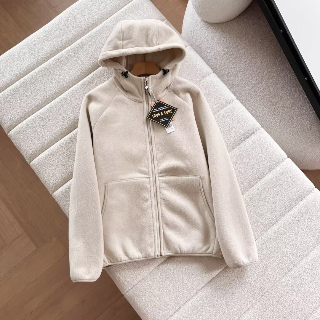 Veste en polaire chaude et confortable pour femmes avec capuche Chic & Stil