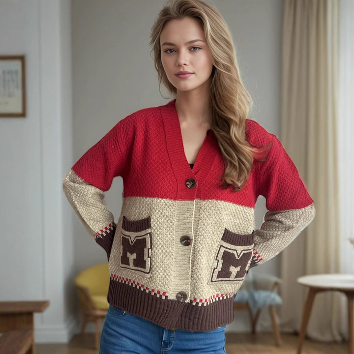 Cardigan féminin confortable avec décolleté V profond et poches décoratives Chic & Stil