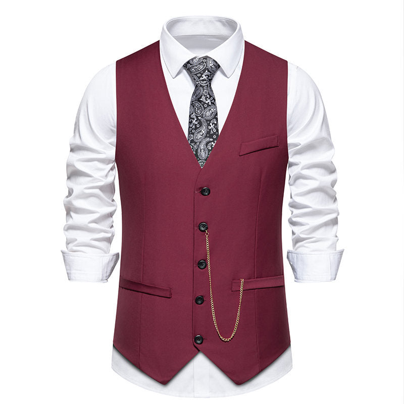 Elegant suit vest for men with a classic design and modern accents Lune London