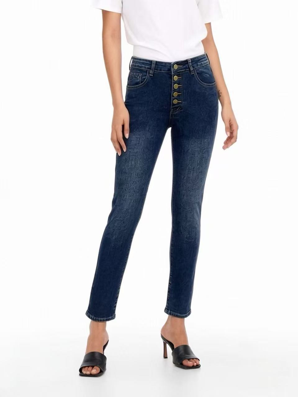Women's Slim-Fit Jeans with Elegant Button Placket and High Waist Lune London