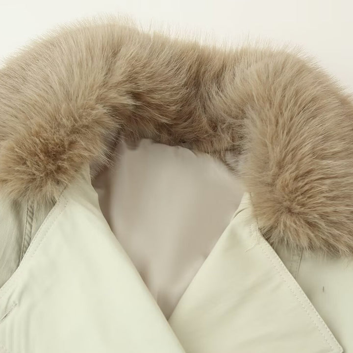 Fashionable women's transition jacket with a stylish collar and decorative faux fur trim Lune London