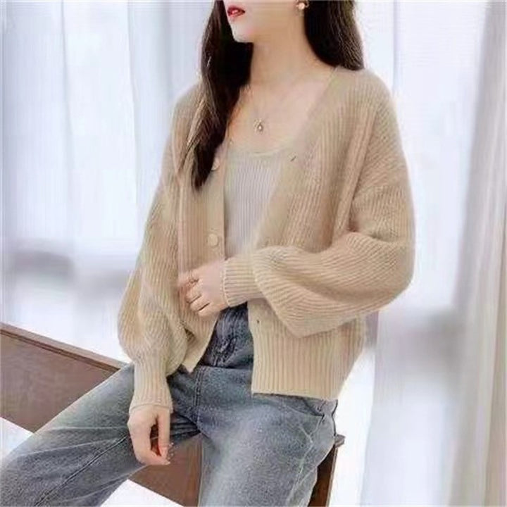 Women Comfortable Pullover with Wide Sleeves and Discreet Ribbed Design Lune London