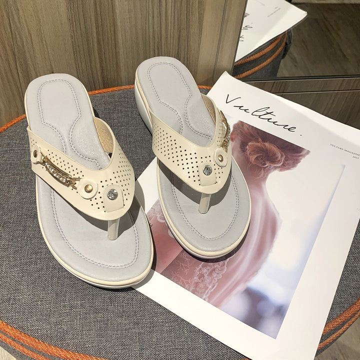 Comfortable strap sandals for women with decorative details and an ergonomic sole Lune London