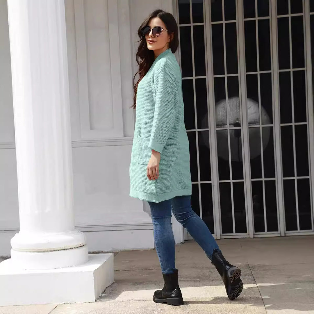 Casual knitted cardigan for women with practical pockets and open front Lune London