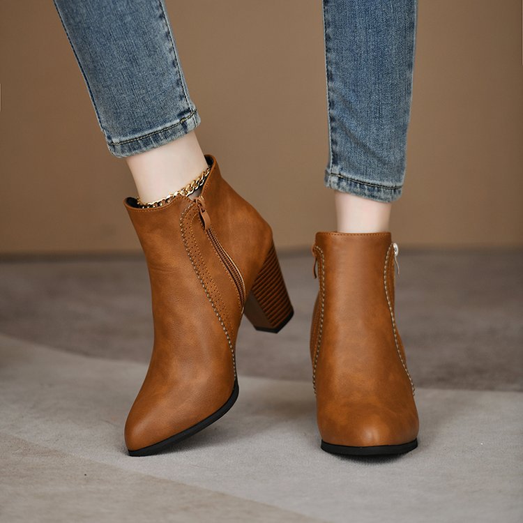 Elegant heeled boots for women with zipper Lune London
