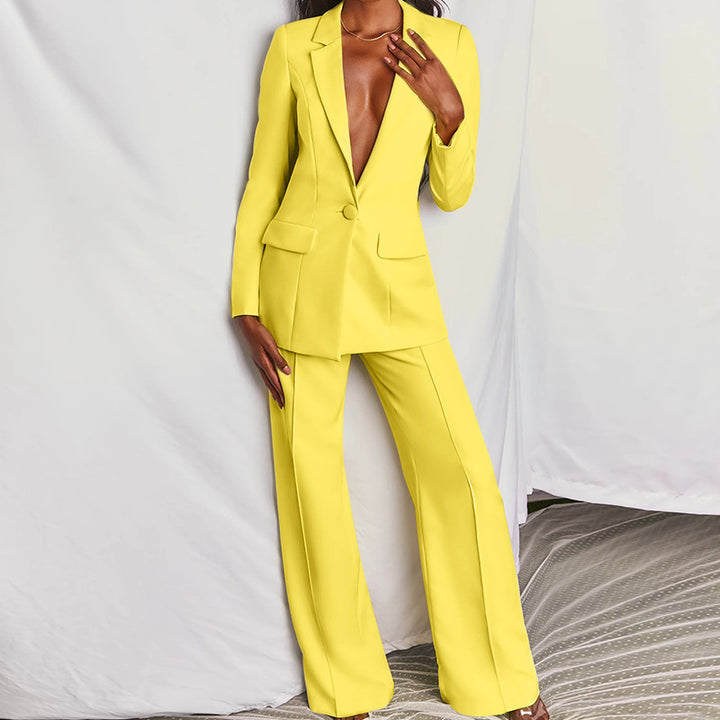 Elegant blazer set for women with plunging V-neck and wide-leg pants Lune London