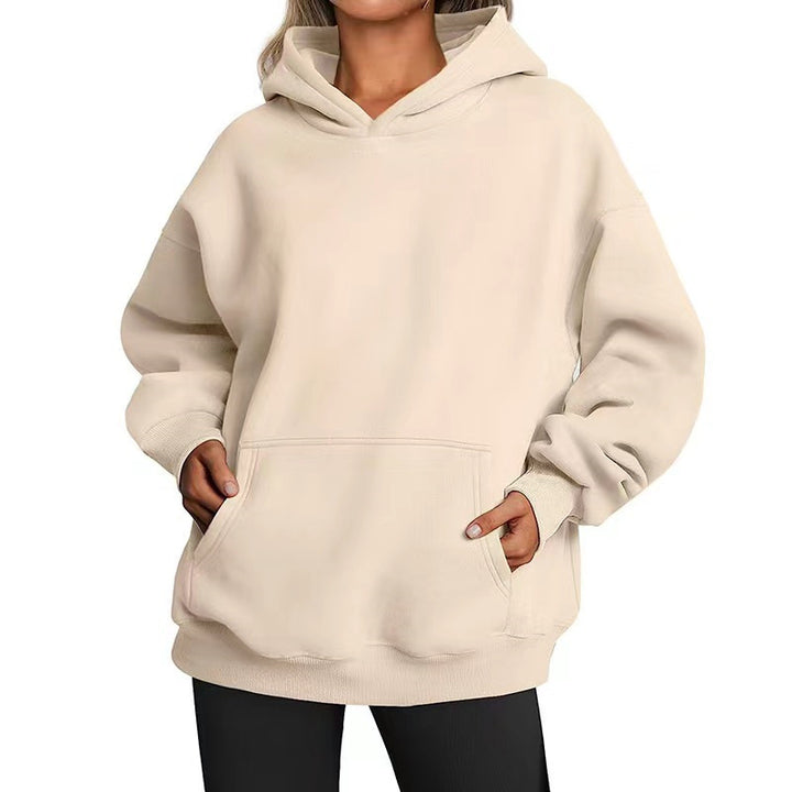 Women's oversized hoodie with practical kangaroo pockets and soft inner lining Chic & Stil