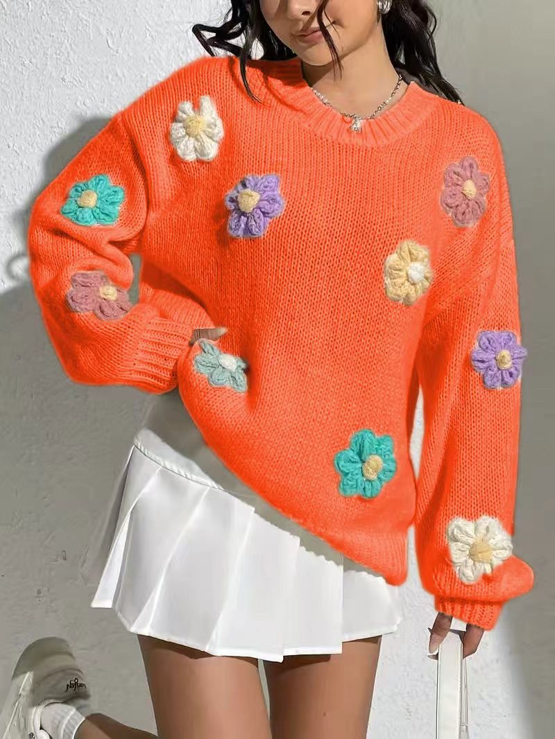Woman oversized sweater embroidered with flowers Lune London