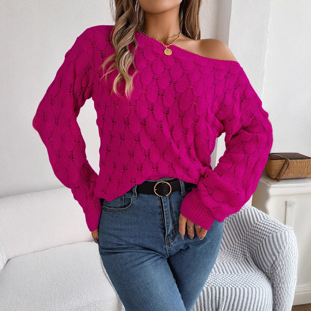 Oversized knitted sweater for women with chic knot pattern
