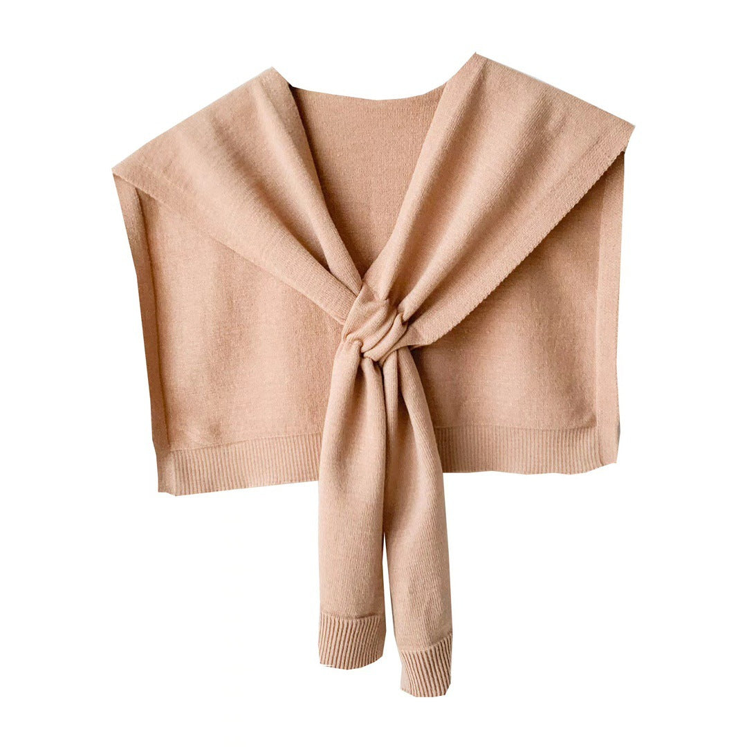 Trendy knitted scarf for women with bow detail Lune London