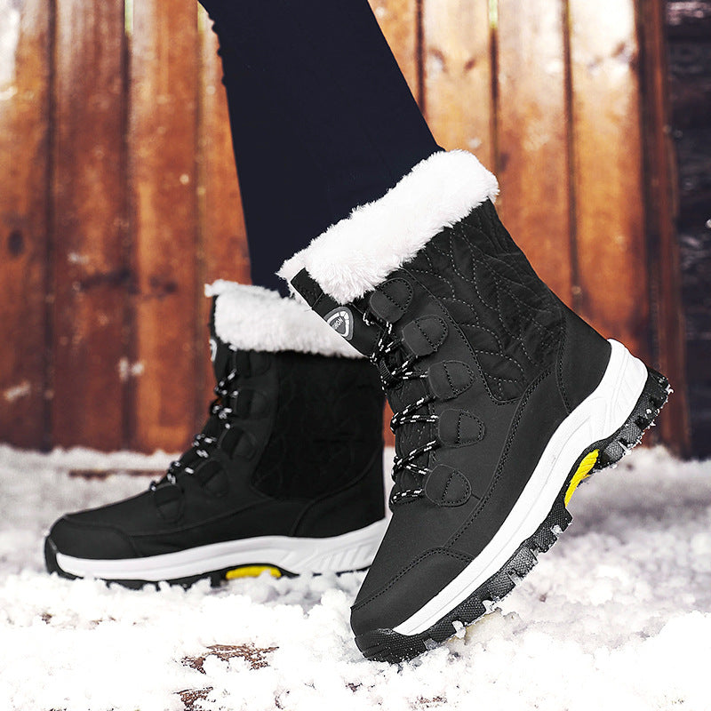 Women's winter boots with insulated lining and non-slip sole Lune London