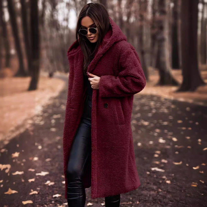 Comfortable teddy coat for women with hood and button closure Lune London