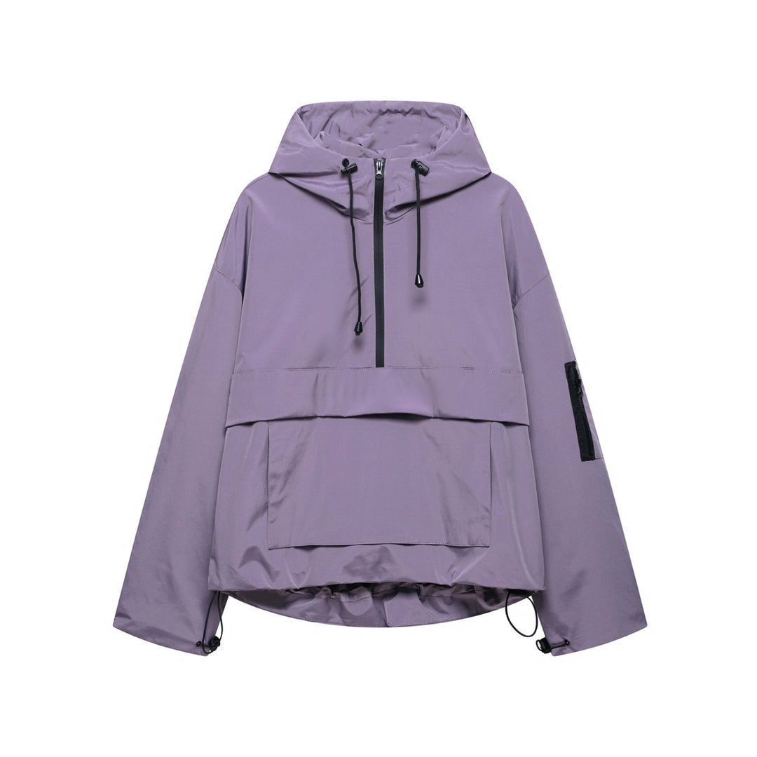 Functional jacket for women with practical pockets and adjustable waist Lune London