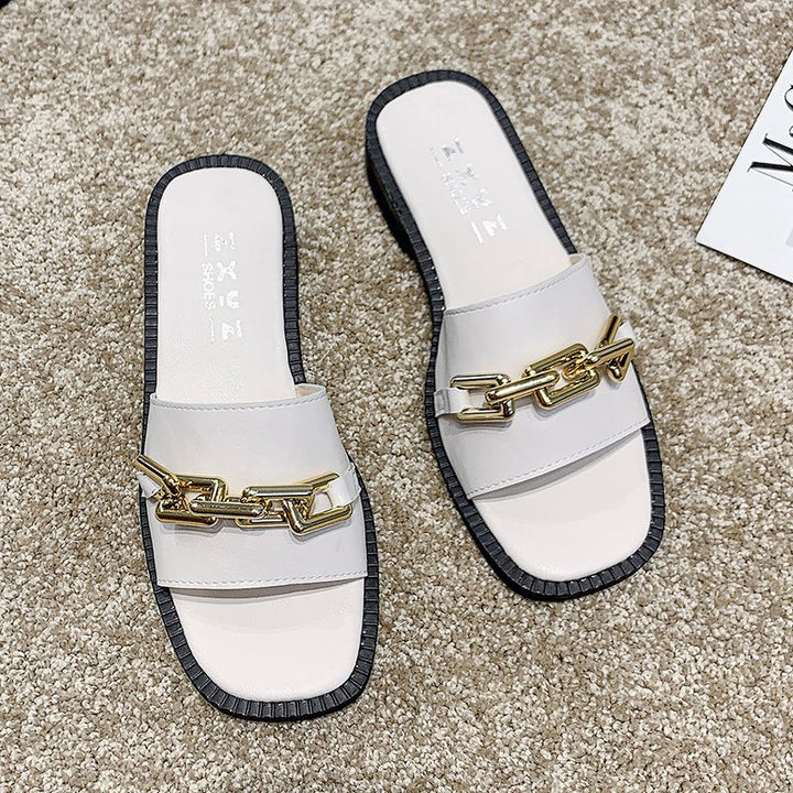 Dear elegant slippers with decorative chain accessory Lune London