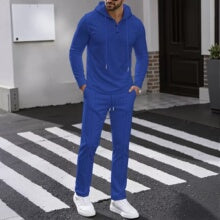 Trendy hooded leisure set for men with practical pockets Lune London