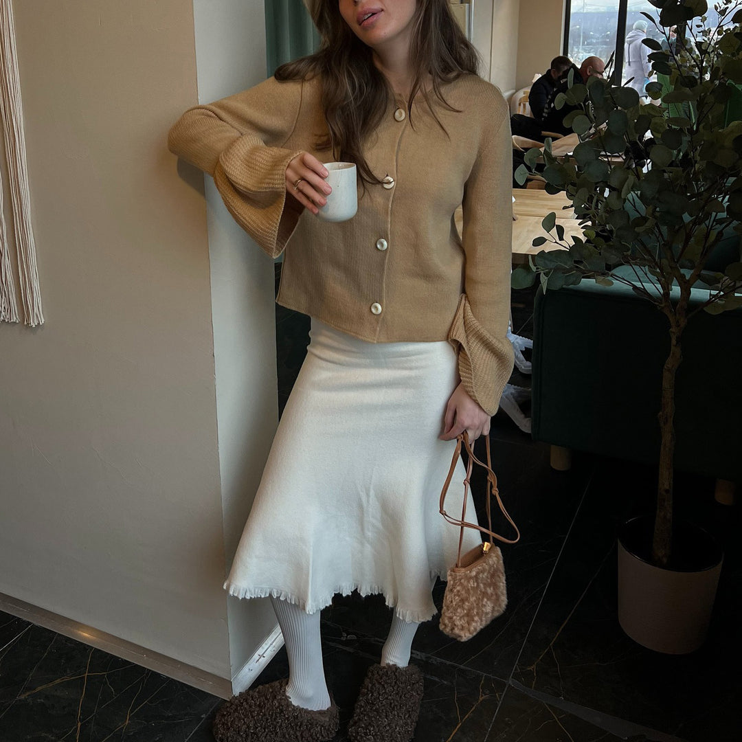 Ladies Elegant Vest with Trendy Chic Sleeve Openings and Style