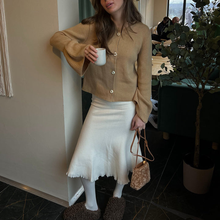 Ladies Elegant Vest with Trendy Chic Sleeve Openings and Style