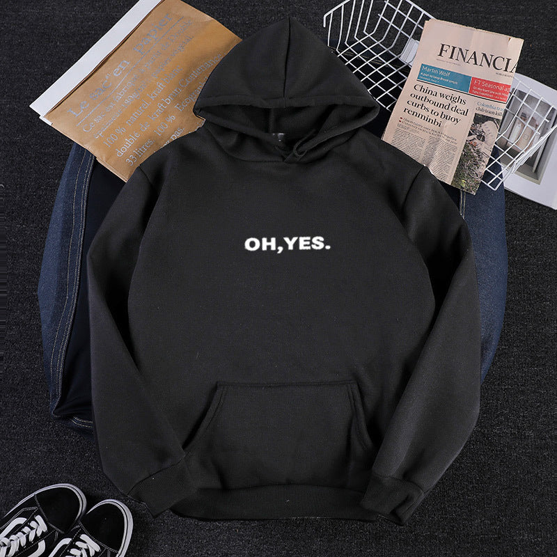 Women's hoodie with functional kangaroo pocket Chic & Stil