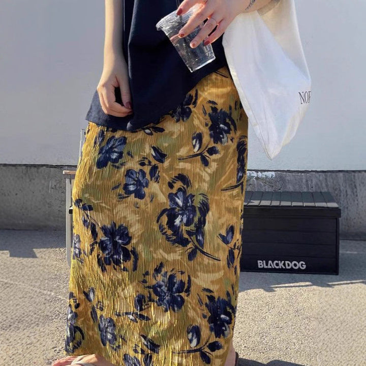 Maxi skirt for women with elegant pleats and floral appliqués Lune London