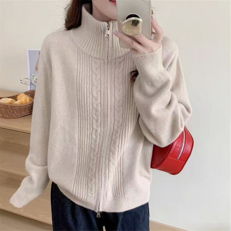 Cardigan féminin avec col zippé et matériau de haute qualité Chic & Stil