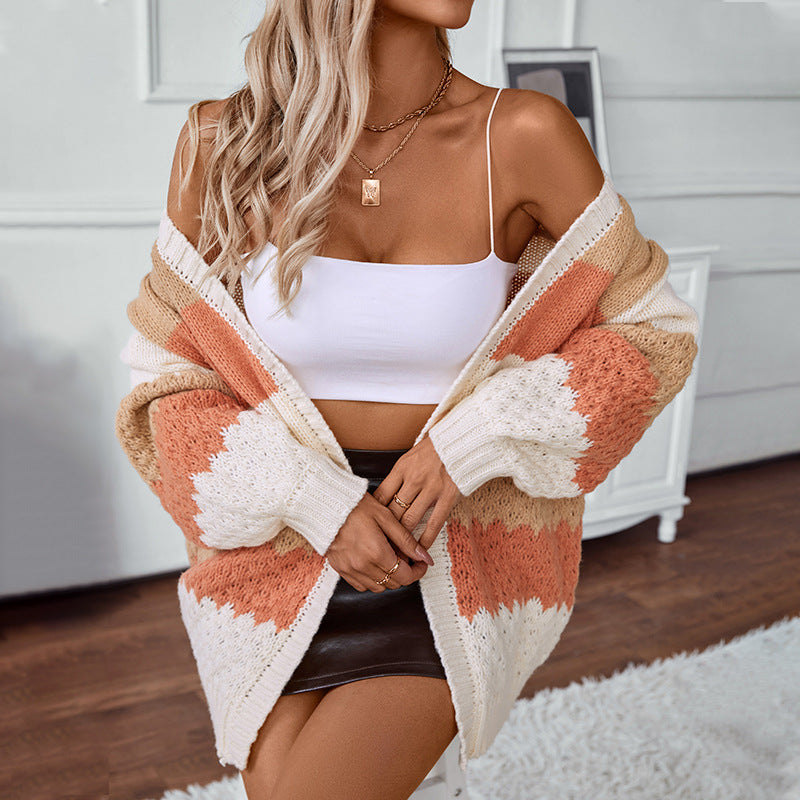 Knitted women's jacket with a trendy block design and an airy texture Lune London