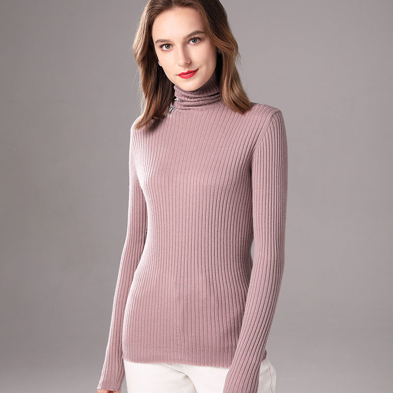 Women's turtleneck sweater with a fine ribbed texture and a fitted cut Lune Londonl
