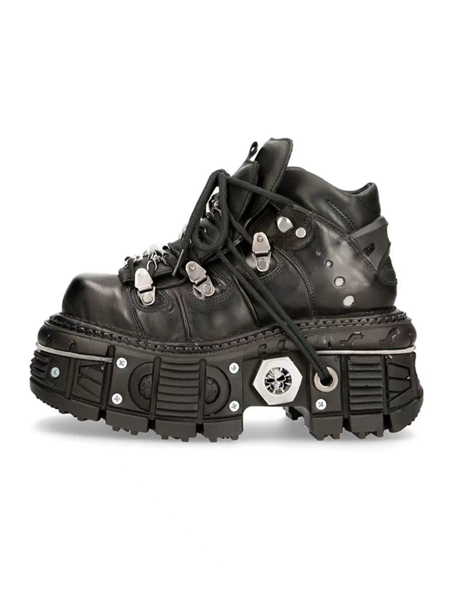 Women Stable High-Top Boots with Robust Rubber Sole Lune London