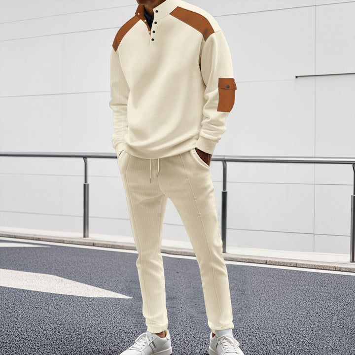 Men's sports set with trendy accents and structured treatment Lune London