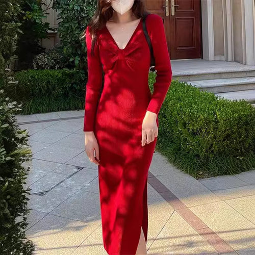 Knit dress for women with plunging V-neck and elegant ribbed structure Lune London