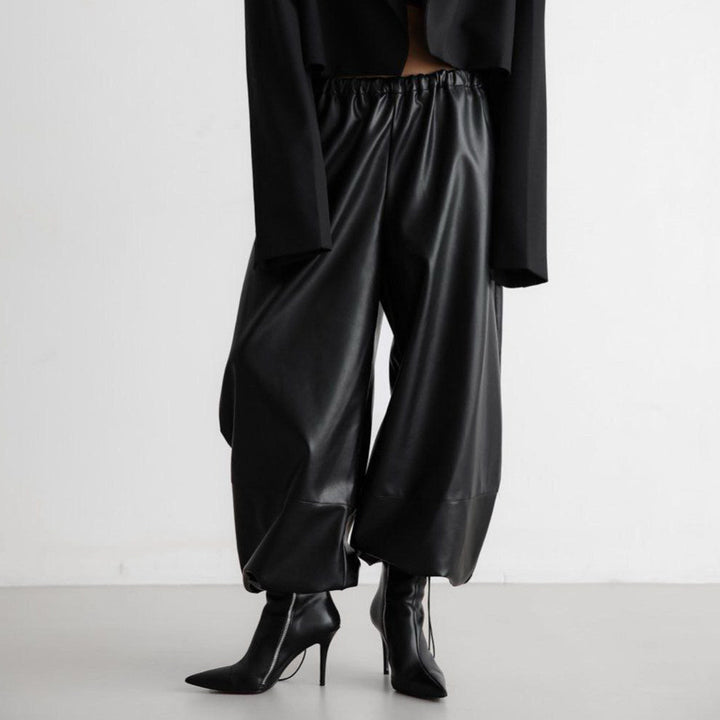 Trendy faux leather pants for women with elastic waistband Lune London