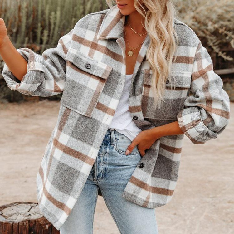 Chic and Stylish Women's Flannel Jacket with Plaid Pattern