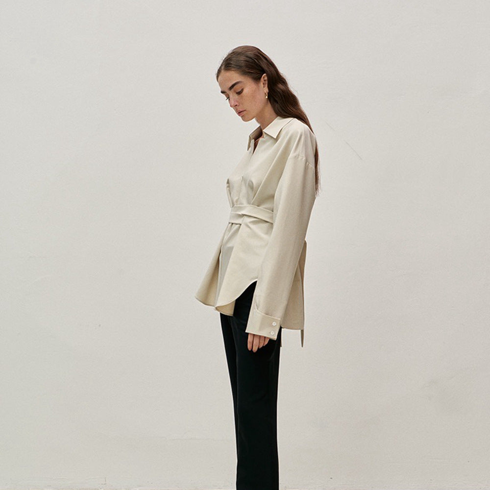 Trendy women's blouse with asymmetric cut and elegant waist Lune London