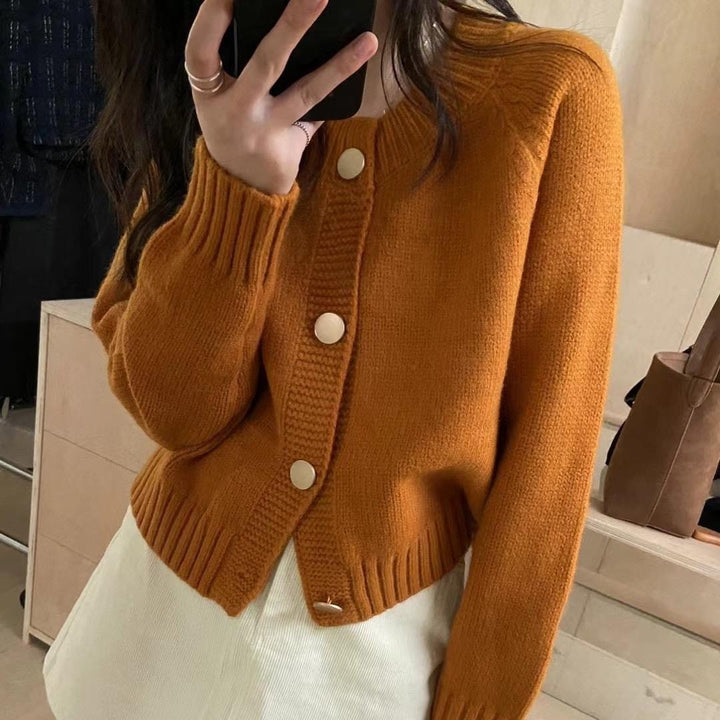 Women's cardigan with round neckline and decorative buttons Lune London