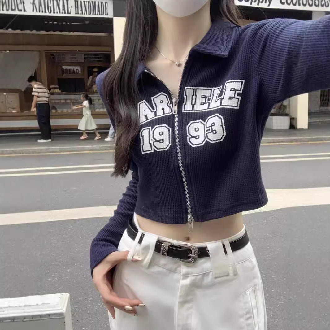 Women's fashionable and sporty cropped shirt with zipper Chic & Stil