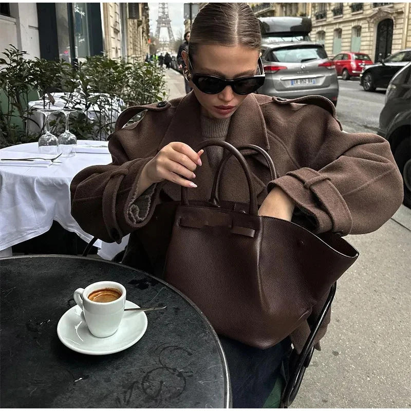 Elegant trench coat for women with adjustable belt and stylish buttons Lune London