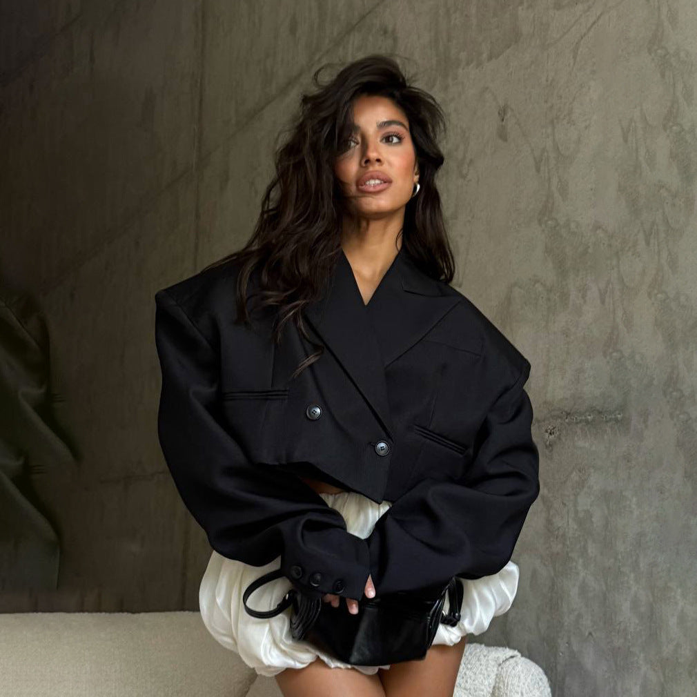 Oversized women's jacket with double button and wide shoulder Lune London