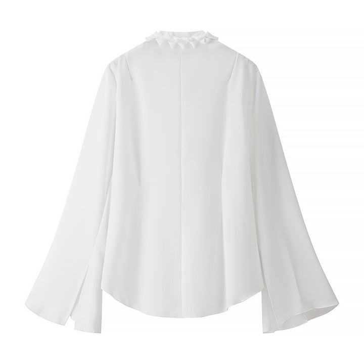 Women's blouse with an exciting ruffle detail and an elegant cut Lune London