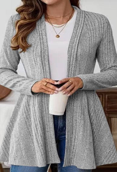 Lady cardigan with relaxed fit and flattering V-neck Lune London