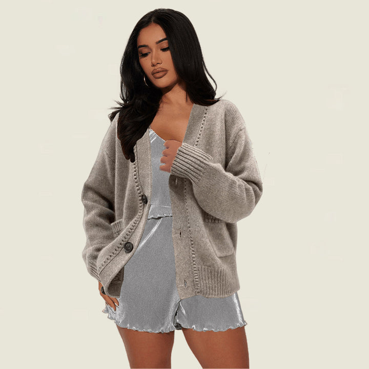 Ladies cardigan with deep V-neck and pockets Lune London
