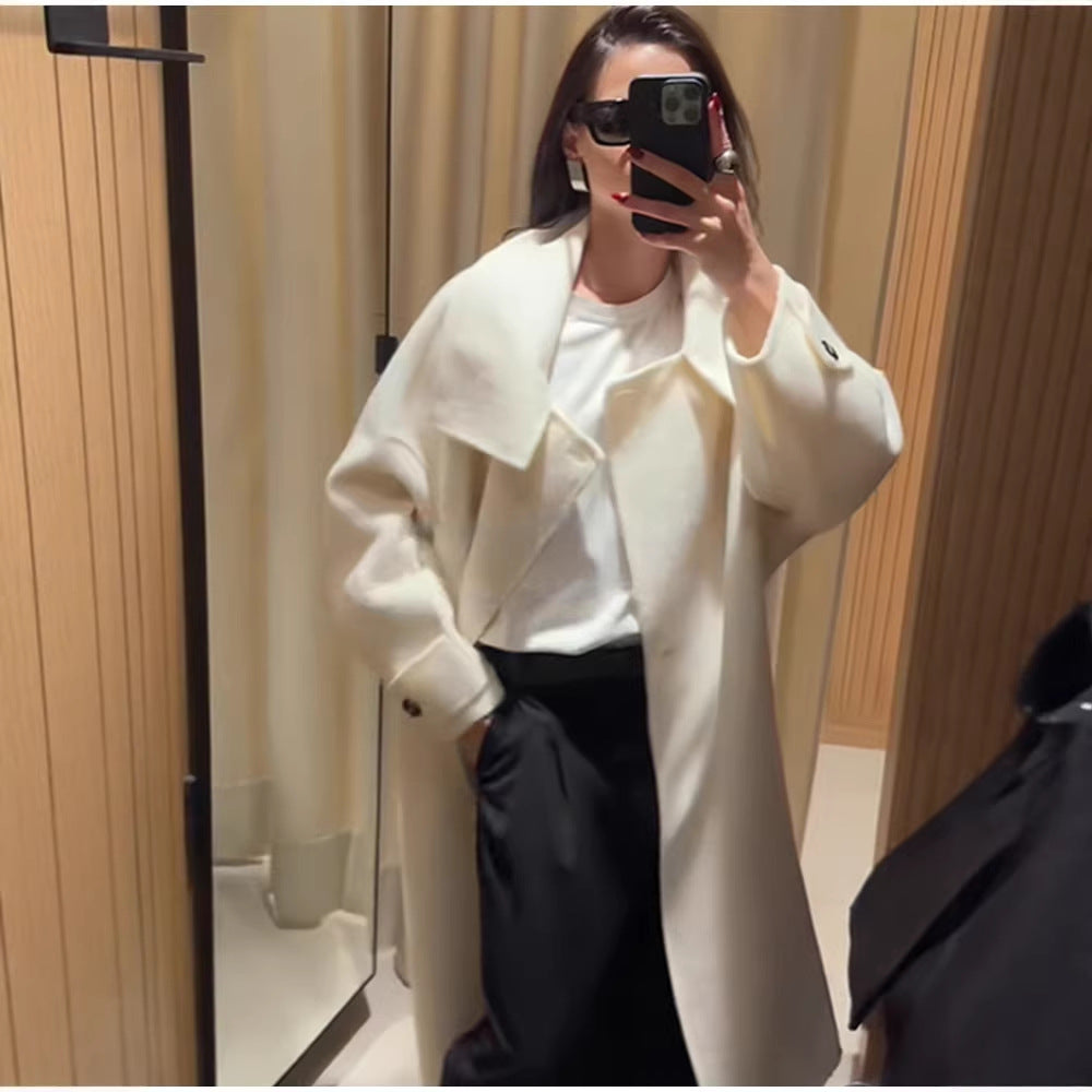 Manteau surdimensionné à col haut Chic & Stil pour femmes