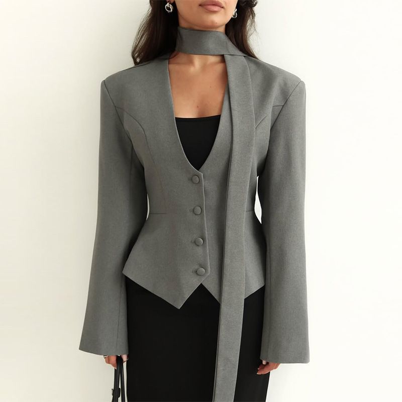 Women's blazer set with elegant collar option Lune London
