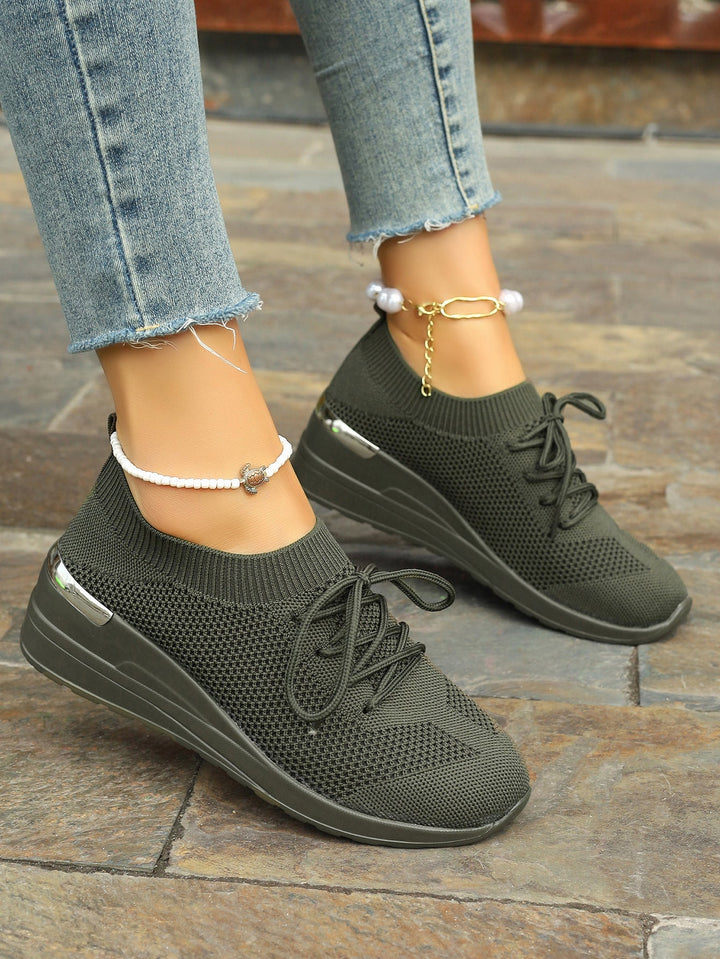 Women's Comfortable Sport Sneakers with Breathable Upper Material and Elegant Platform Sole Lune London
